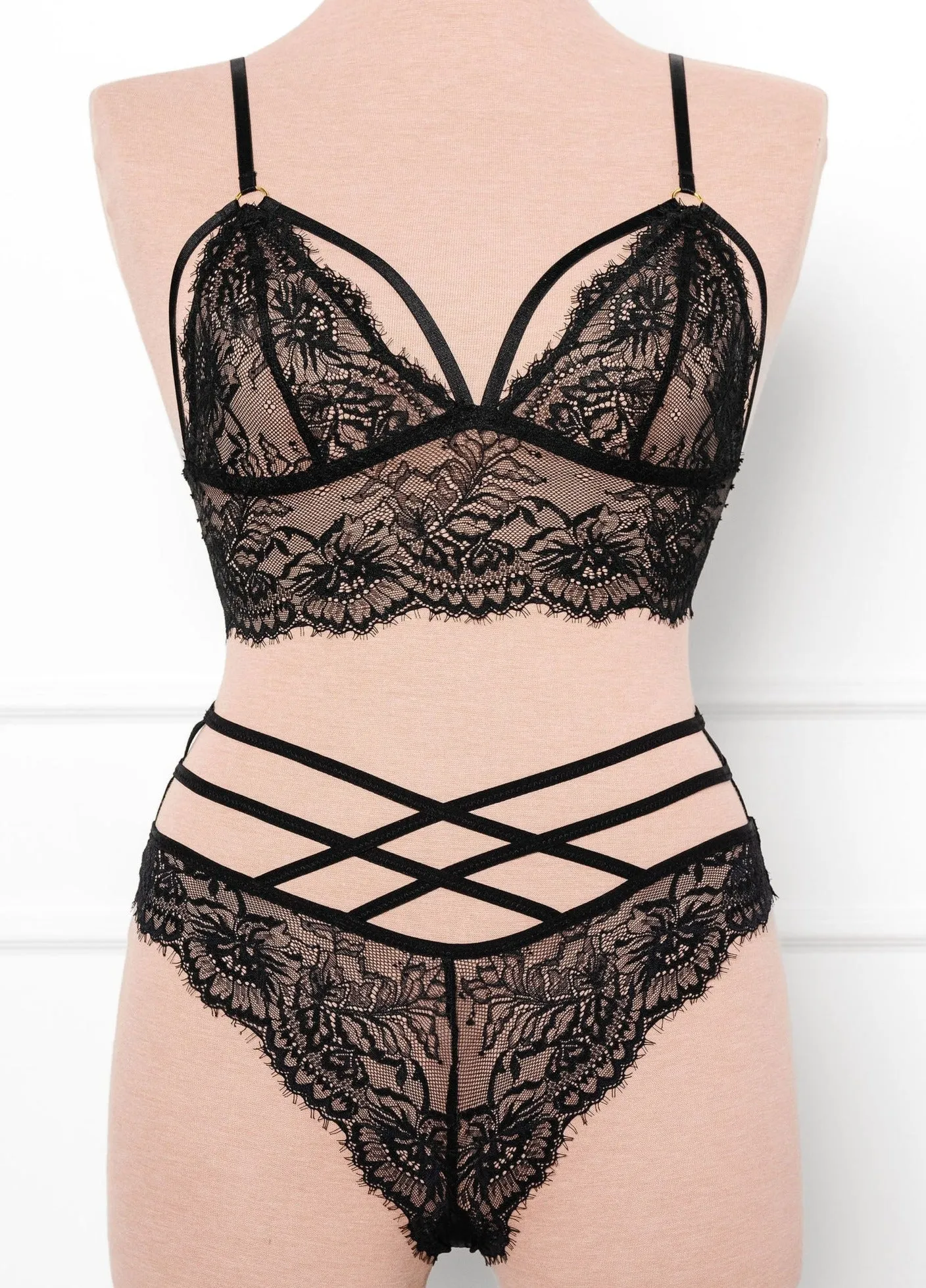 Eyelash Lace Caged Bralette - Black
