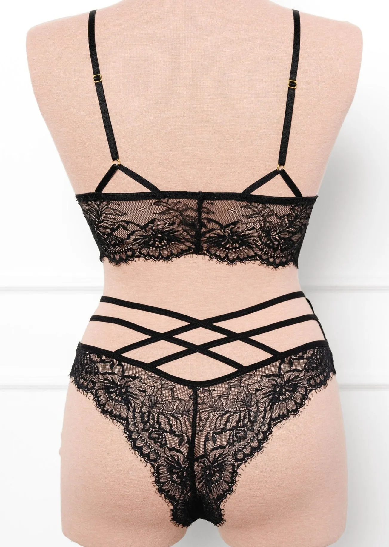 Eyelash Lace Caged Bralette - Black