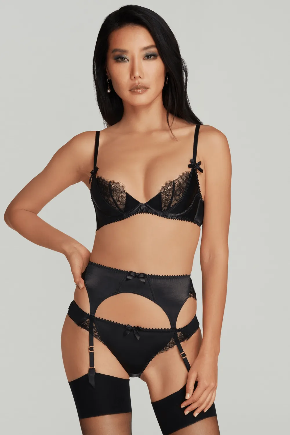 Ryan Suspender. Size 5 (UK 14)