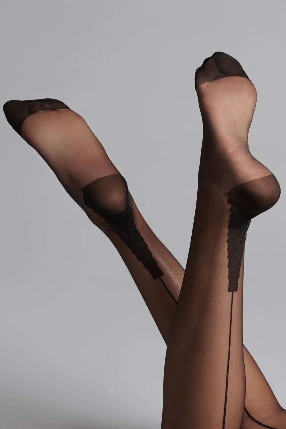 Signature Back Seamed Nylon Stockings 15 Denier